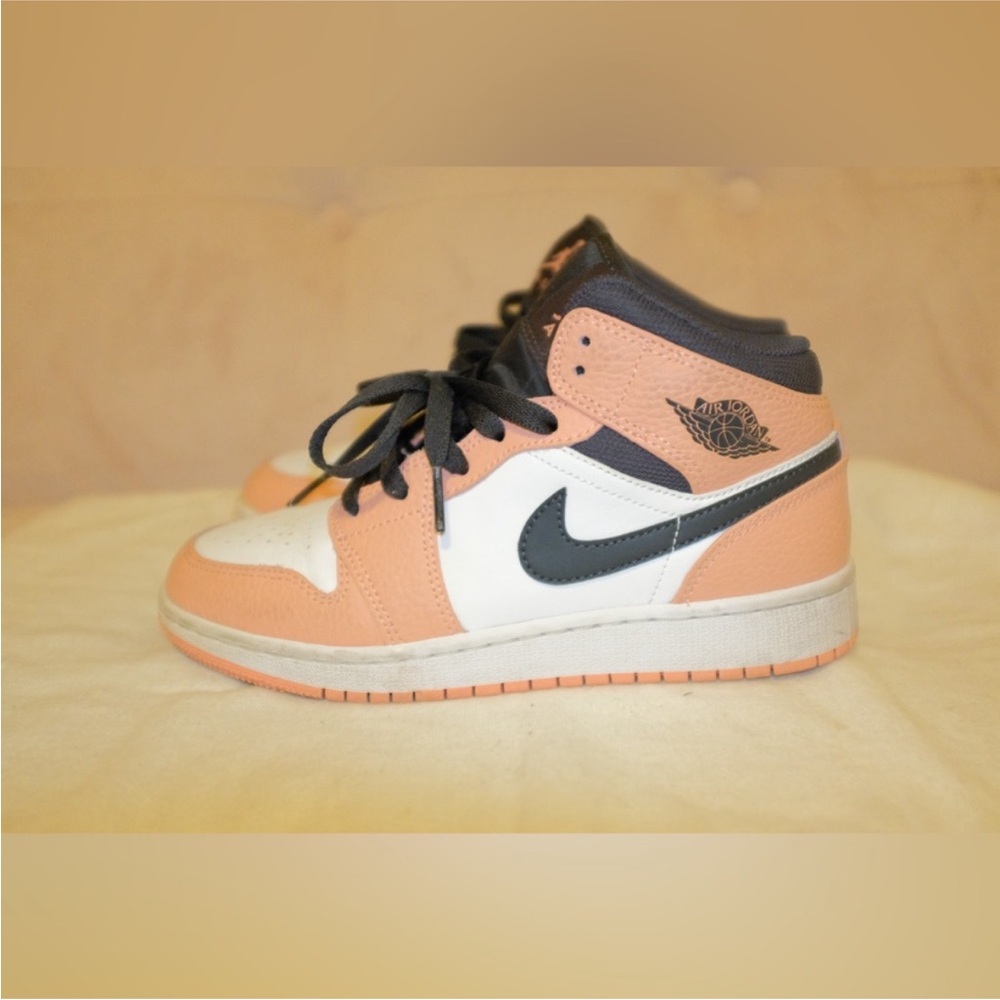 Jordan Orange and Black Sneakers High-Top Classic